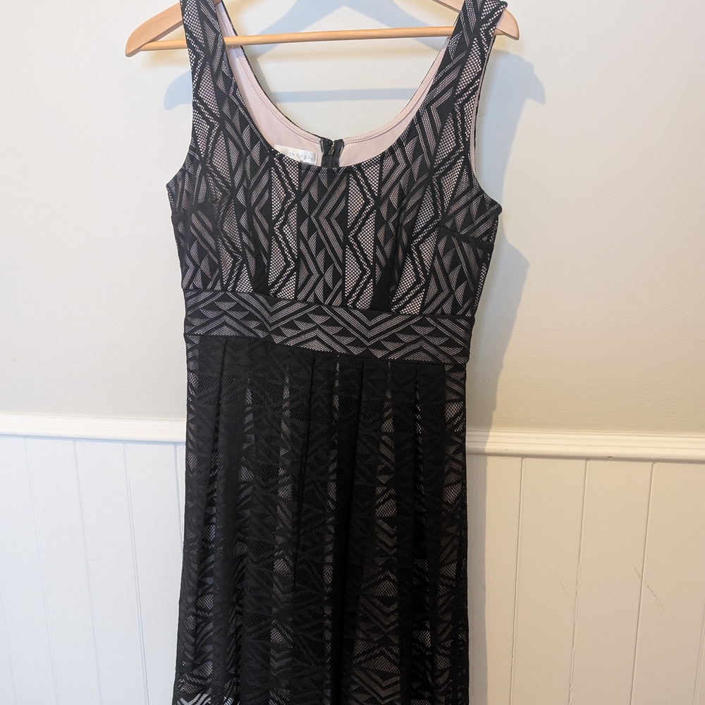 Elegant Black and Gray Geometric Dress